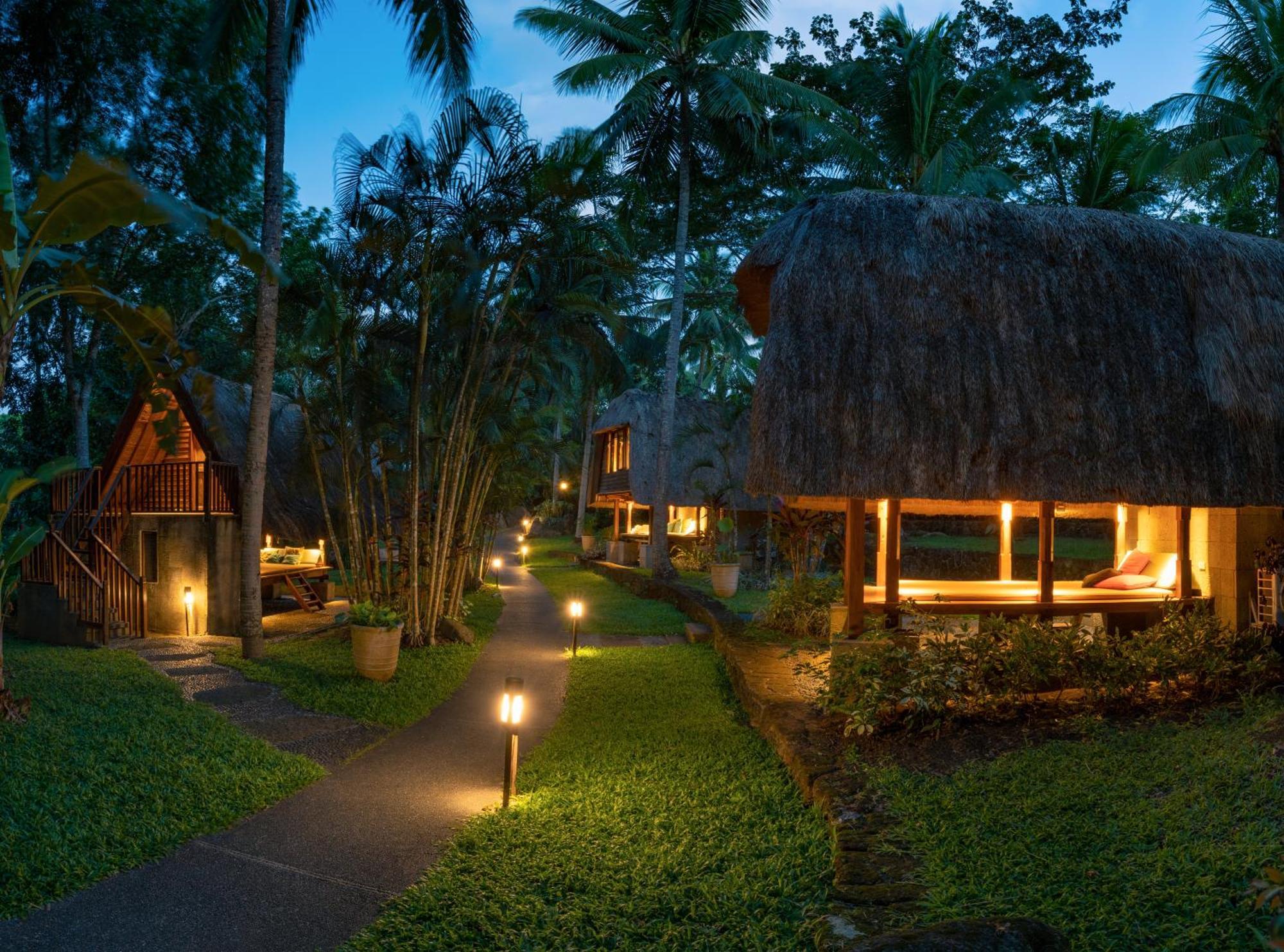 The Farm At San Benito Hotel Lipa City Exterior photo